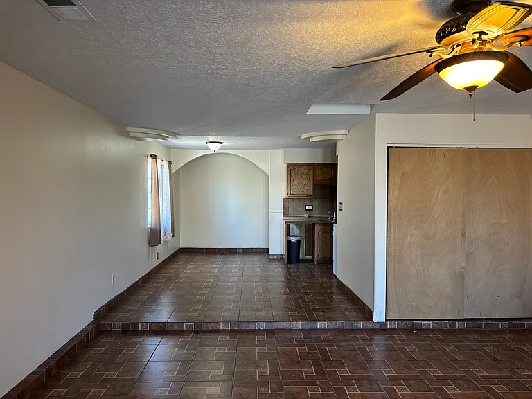 1529 Joanne Ct SW — Photo 2