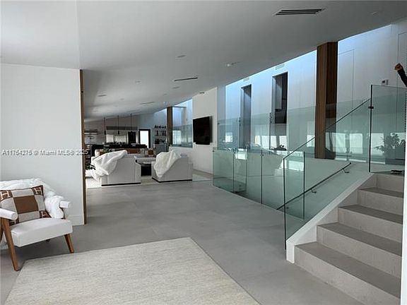 5th image of 1351 S Venetian Way #0