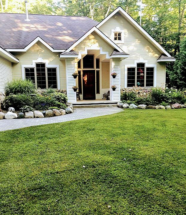 Beautiful 5 bedroom home