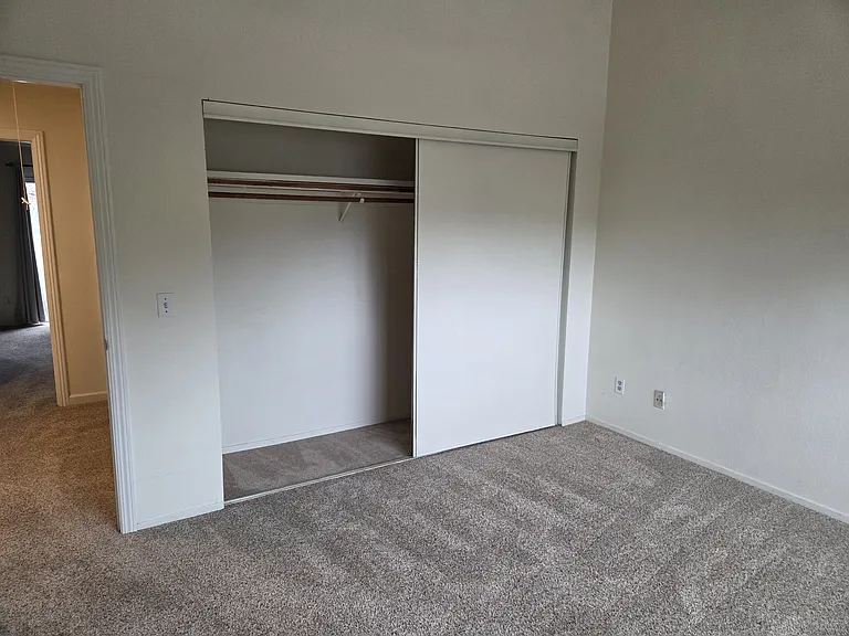 601 Racquet Club Cir — Photo 31