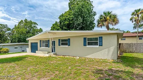 328 Slayton Ave #U Photo 1
