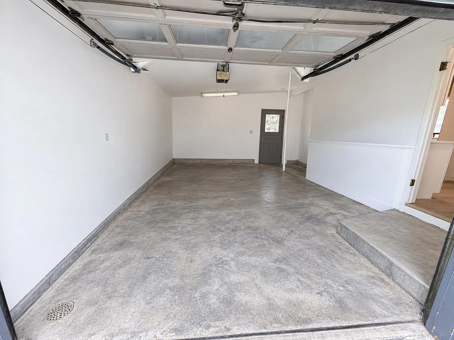 2 bed, 950 sqft, $1,700 — Photo 3