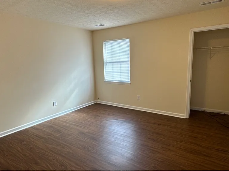 1618 McIntosh St #D — Photo 9