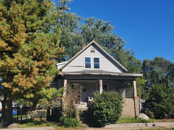 1621 W 10th St, Michigan City, IN 46360