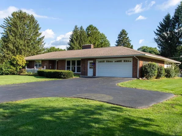 393 Pierson Blvd, Newark, OH 43055