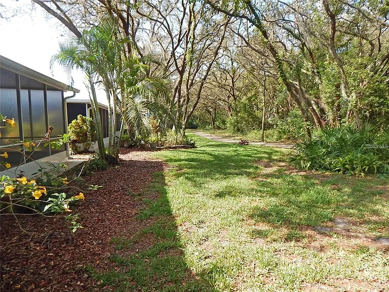 5925 Sandhill Ridge Dr — Photo 9
