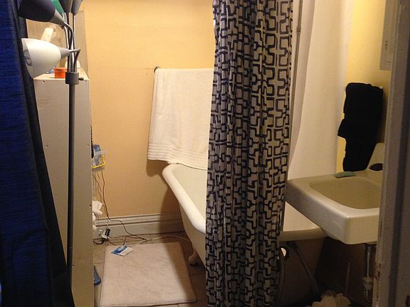 5th image of 1055 Cumberland St