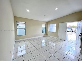 2440 SW 115th Ave #B, Miami, FL 33165