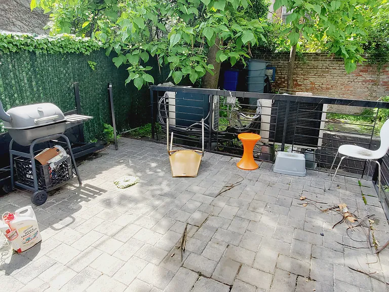1087 Gates Ave #1B — Photo 1
