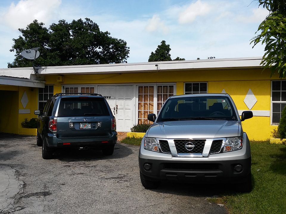 1st image of 18921 NW 39th Ct