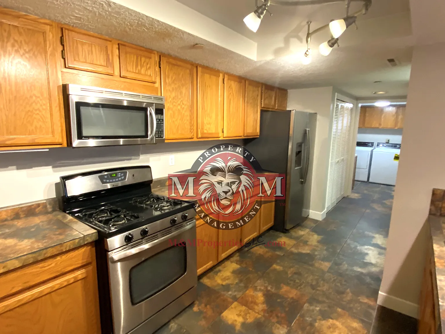 3125 E Kennedy Dr — Photo 3