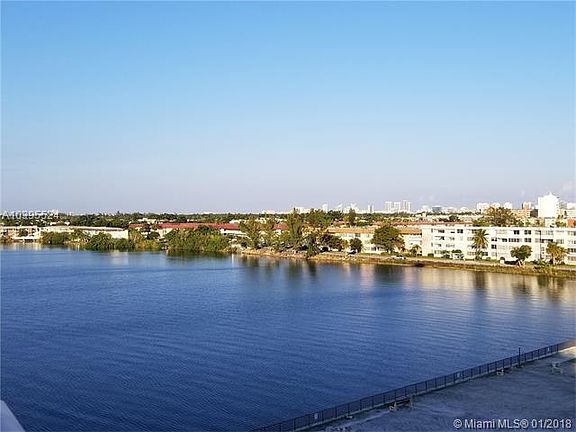 5th image of 1301 Miami Gardens Dr APT 615W