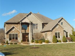 1149 Lauralynn Dr, Latrobe, PA