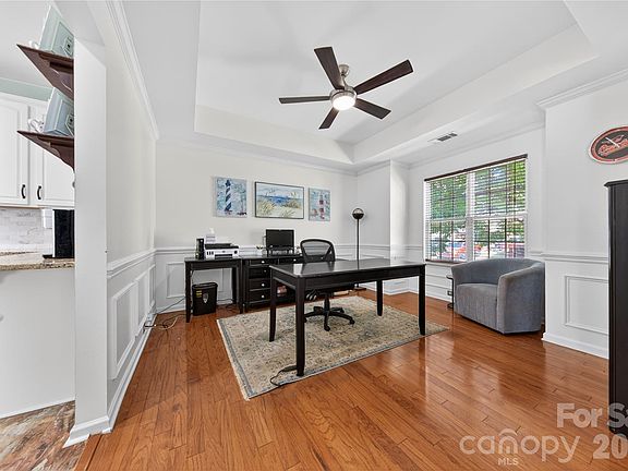 5th image of 13414 Meadowmere Rd