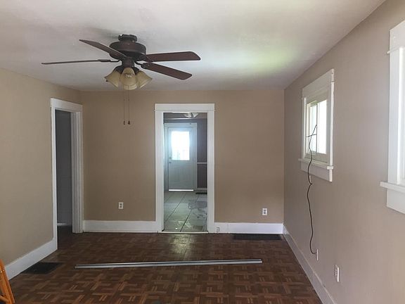 3rd image of 229 Klee Ave