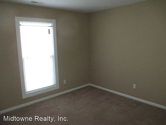 5th image of 4814 Woodmark Dr