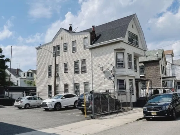 120-122 Lewis St, Paterson City, NJ 07501