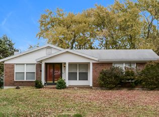 3319 Tom Sawyer Dr, Florissant, MO 63033