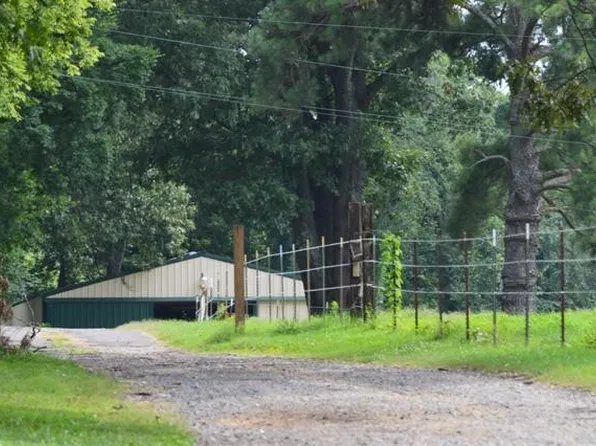 3131 Ward Rd, Millington, TN 38053