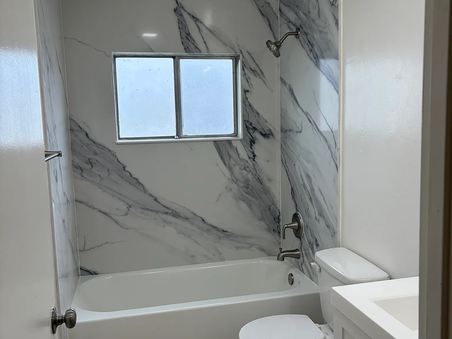 2 bed, 780 sqft, $1,625 — Photo 2