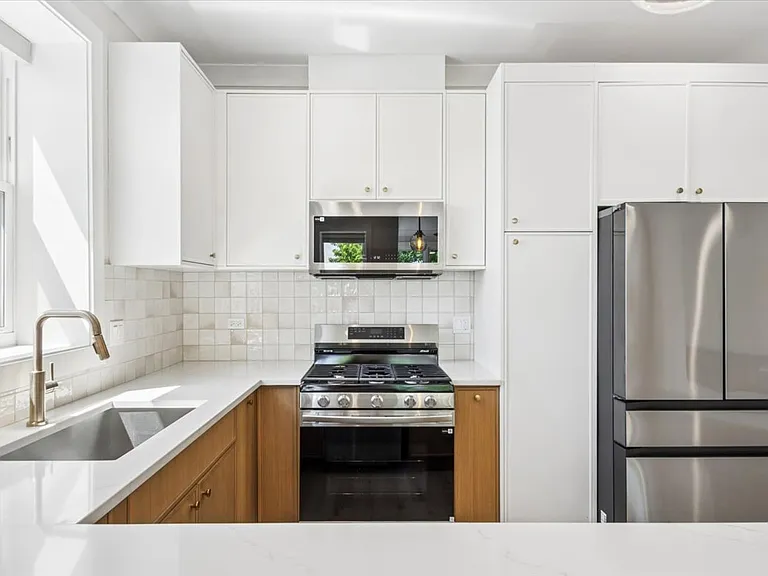 1540 W Rosemont Ave #3 — Photo 8