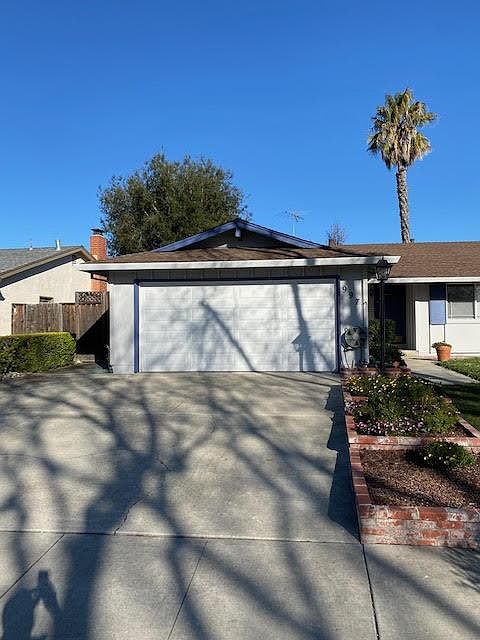 1st image of 997 Normington Way