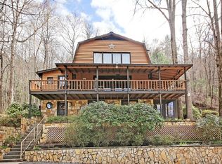 4261 White Oak Dr, Hiawassee, GA 30546