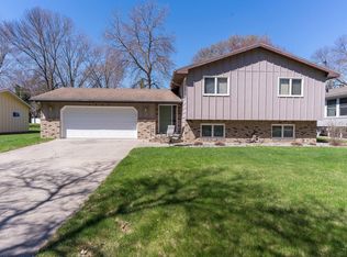 1223 N Concord St, Fergus Falls, MN 56537