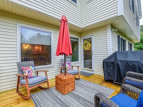5th image of 1303 Old Bridge Ln #1303