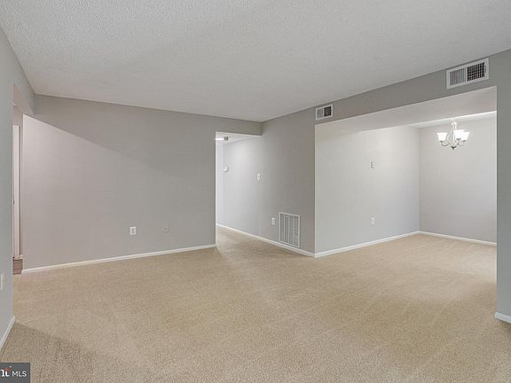 4th image of 12215 Stevenson Ct #12215