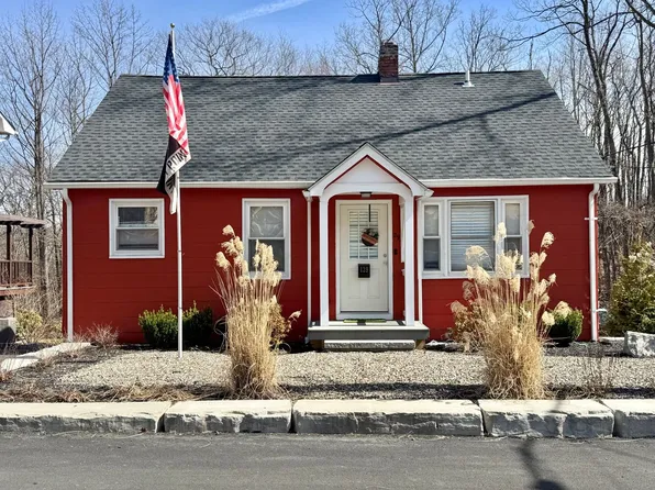 129 Mearns Ave, Highland Falls, NY 10928