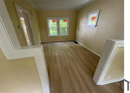 4 bed, 1296 sqft, $2,395 — Photo 3