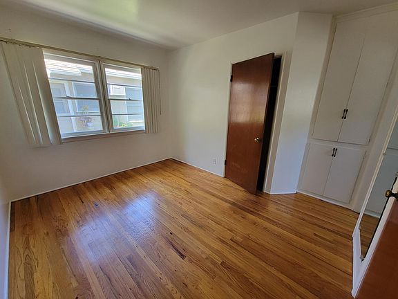 4th image of 1232 N Hollywood Way Unit A