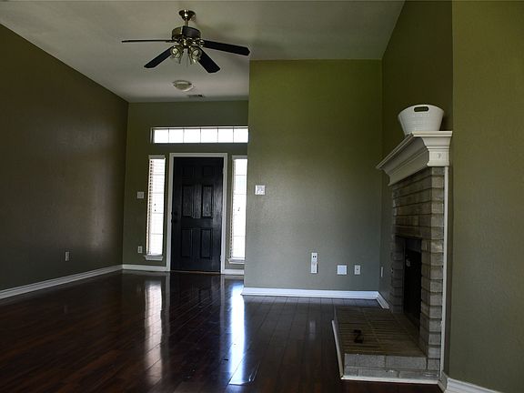 4th image of 6241 Peach Tree Dr