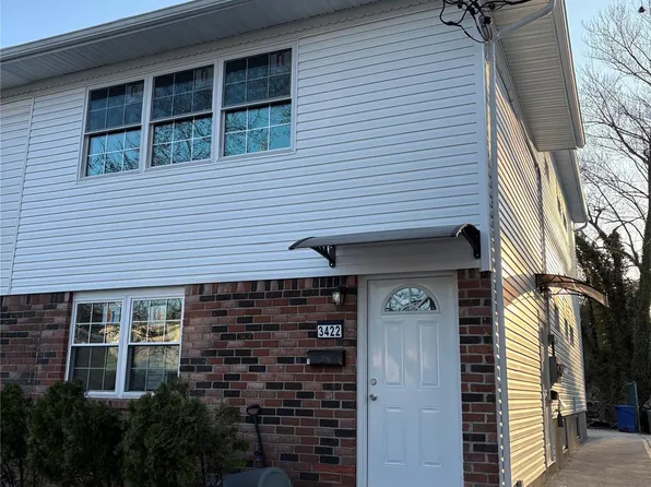 3422 Brookside St, Little Neck, NY