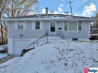 3905 Himebaugh Ave, Omaha, NE 68111