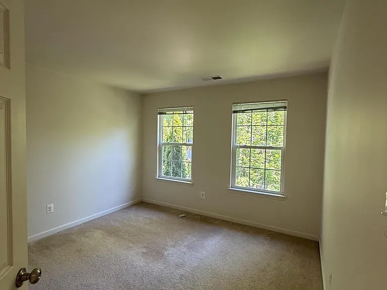 12489 Pfitzner Ct — Photo 18