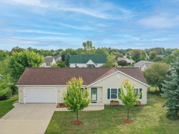 532 Tomahawk DRIVE, Twin Lakes, WI 53181