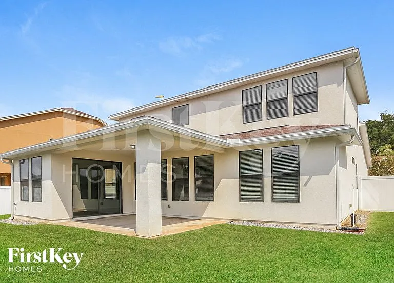 721 Reflection Cove Rd E — Photo 15