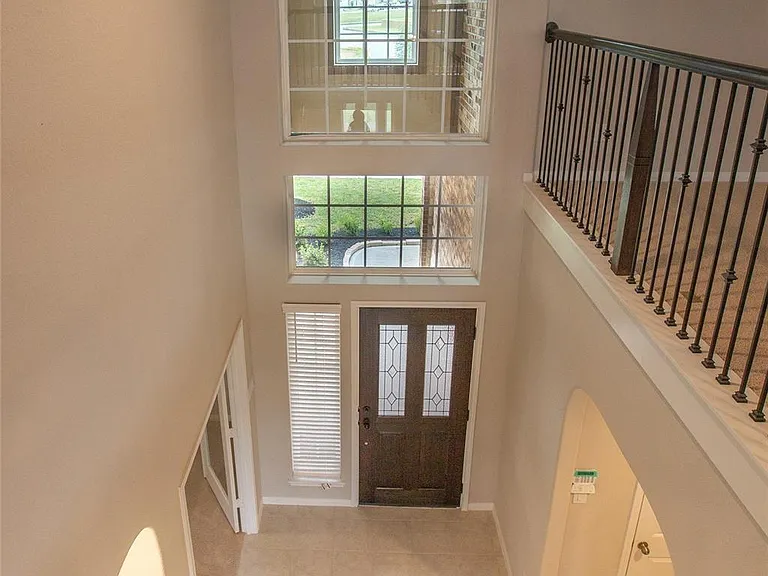 3530 Lake Bella Megan Dr — Photo 2