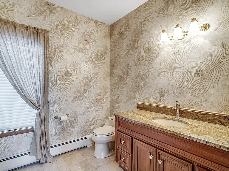 88 Van Blarcom Ln — Photo 25