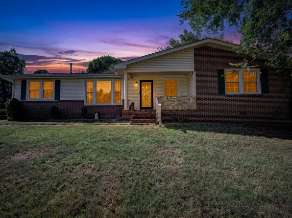 2821 Creekview Dr, Nashville, TN 37217