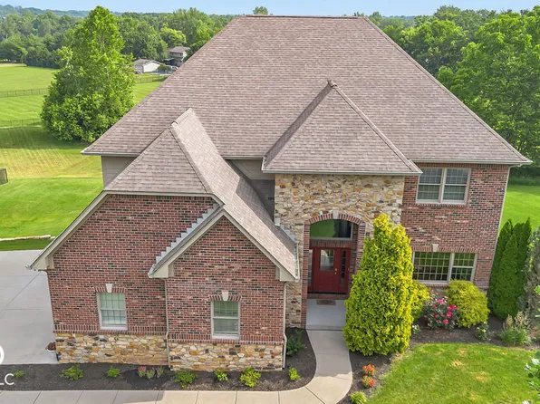 1463 E Commander Ct, Bloomington, IN 47401