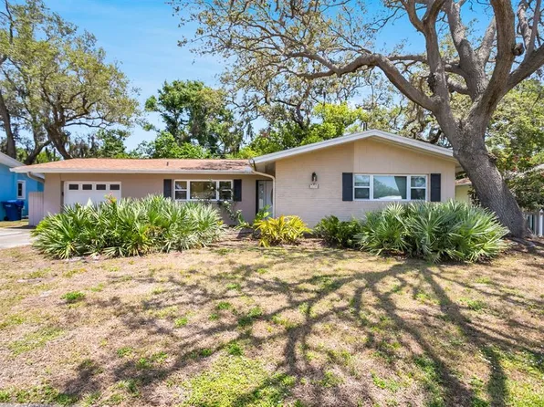 1739 Woodridge Dr, Clearwater, FL 33756