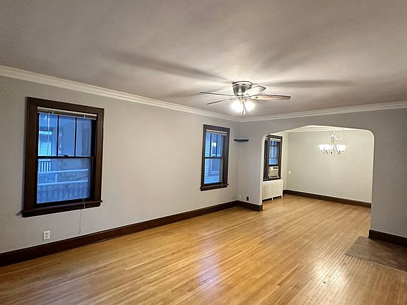 4th image of 1844 Grand Ave #3