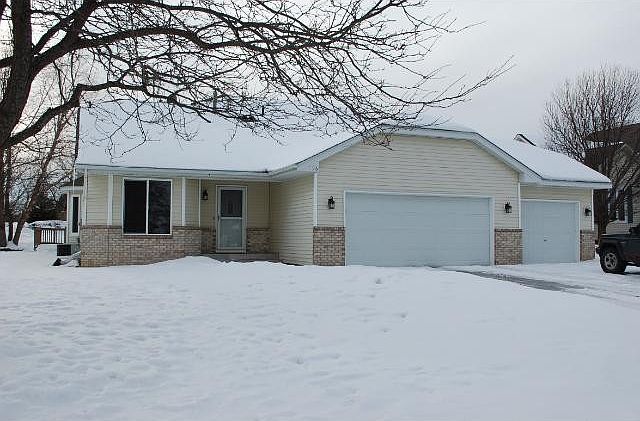 1st image of 956 Sunrise Dr