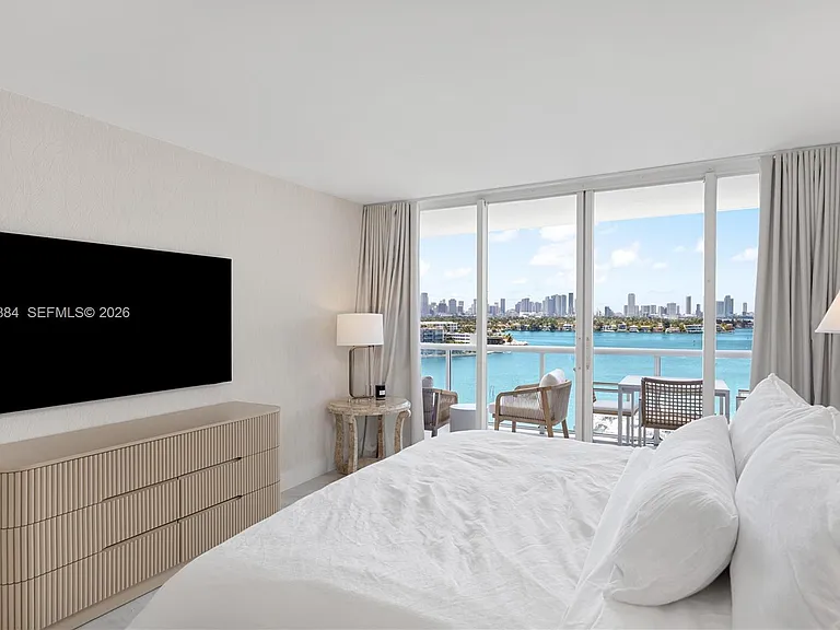 1800 Sunset Harbour Dr #1102/4 — Photo 19