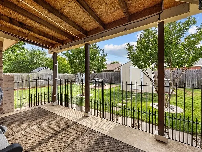 128 Jennings Dr — Photo 26