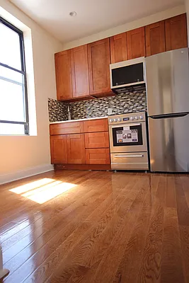 Rented by Landmark Realty & Management | media 31