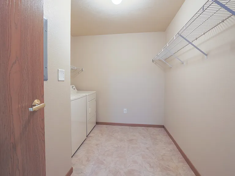 Amber Valley Apartments — Photo 17